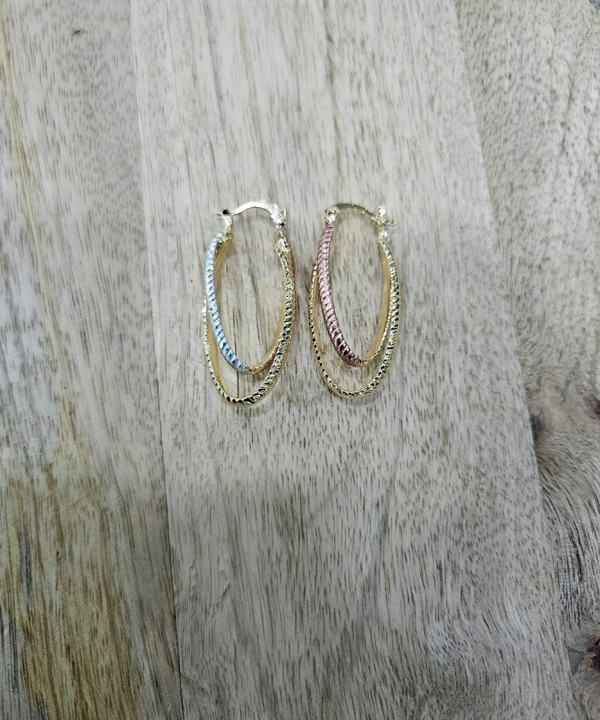 TriGlow Oval Hoops