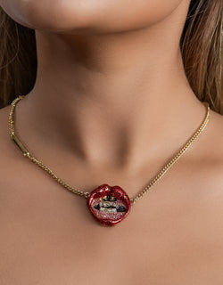 Bedazzled lips pendant