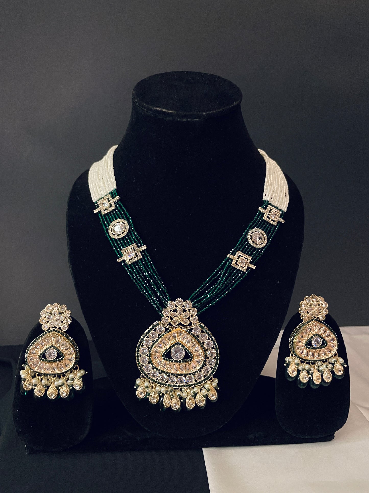 Zohra Emerald Rani Haar