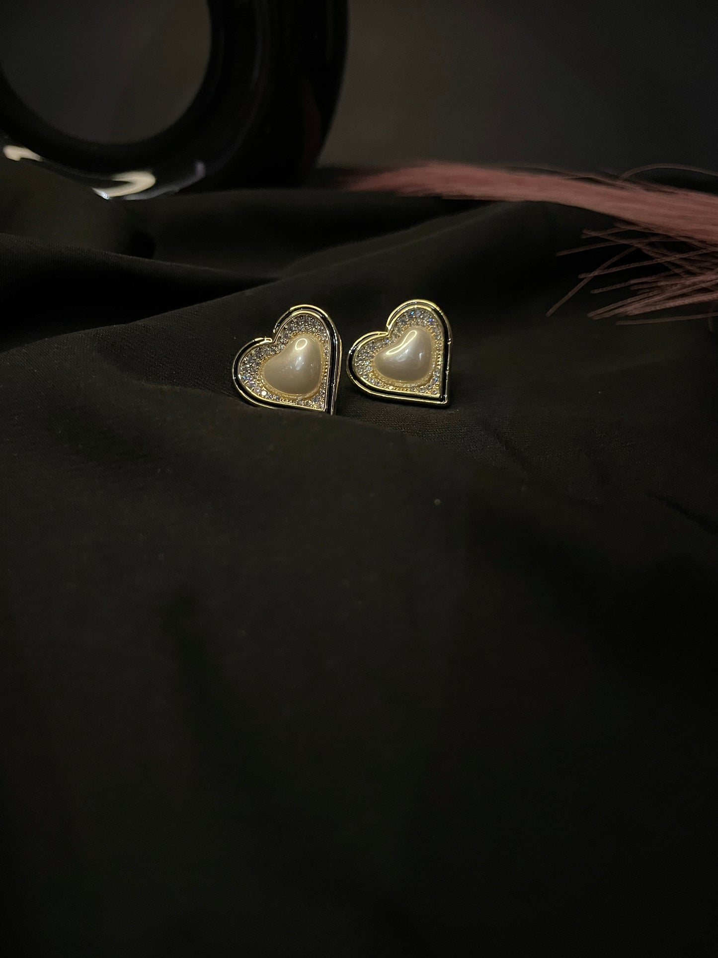 Tia Heart Shape Pearl Earrings